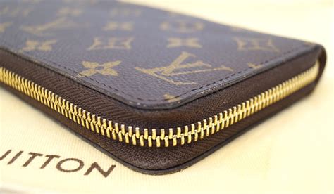 louis vuitton wallet cost